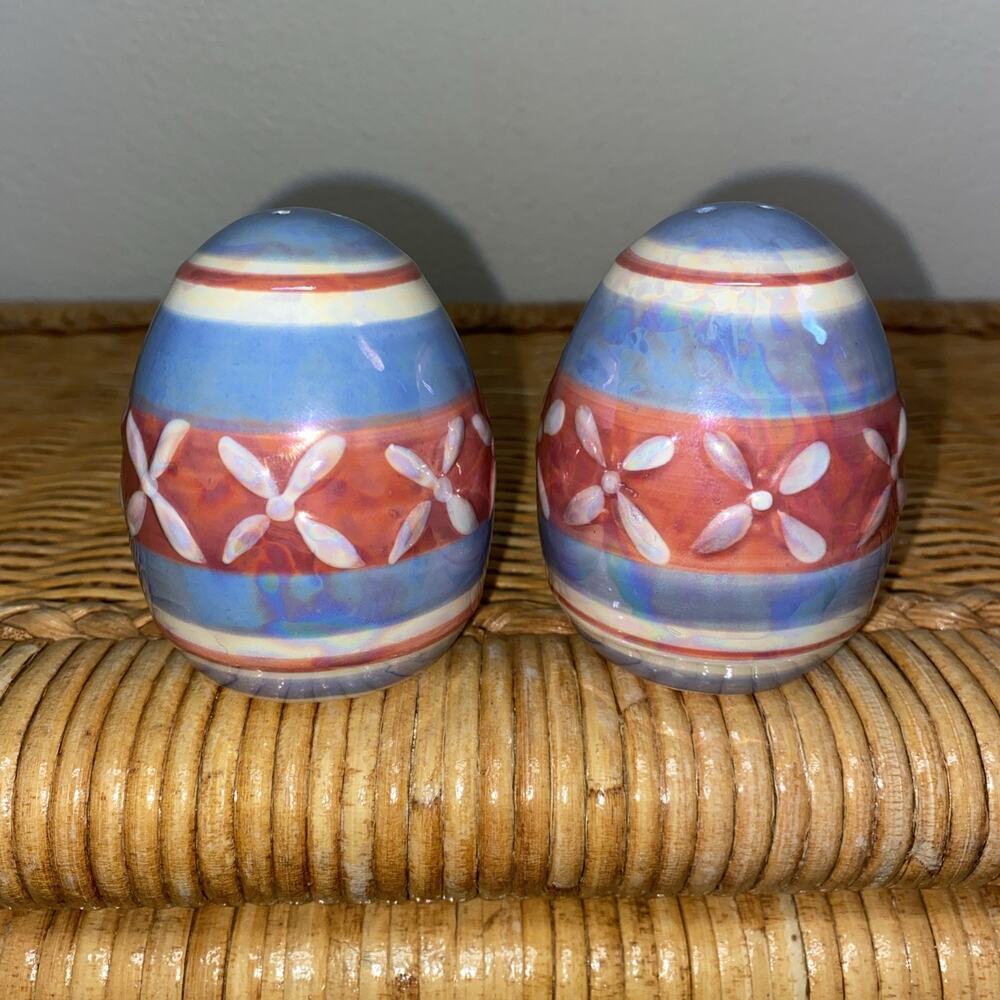Vintage Salt and Pepper Shakers Easter Eggs Spring Decor